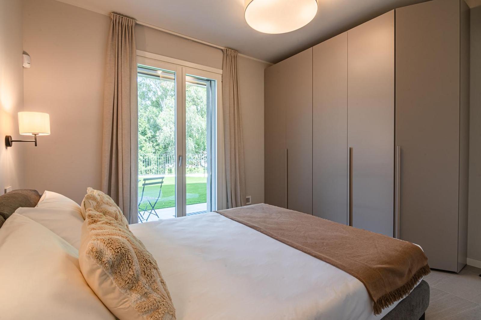 Lago Dorato Luxury Apartments & Villa - Lake Como View Colico Exterior photo