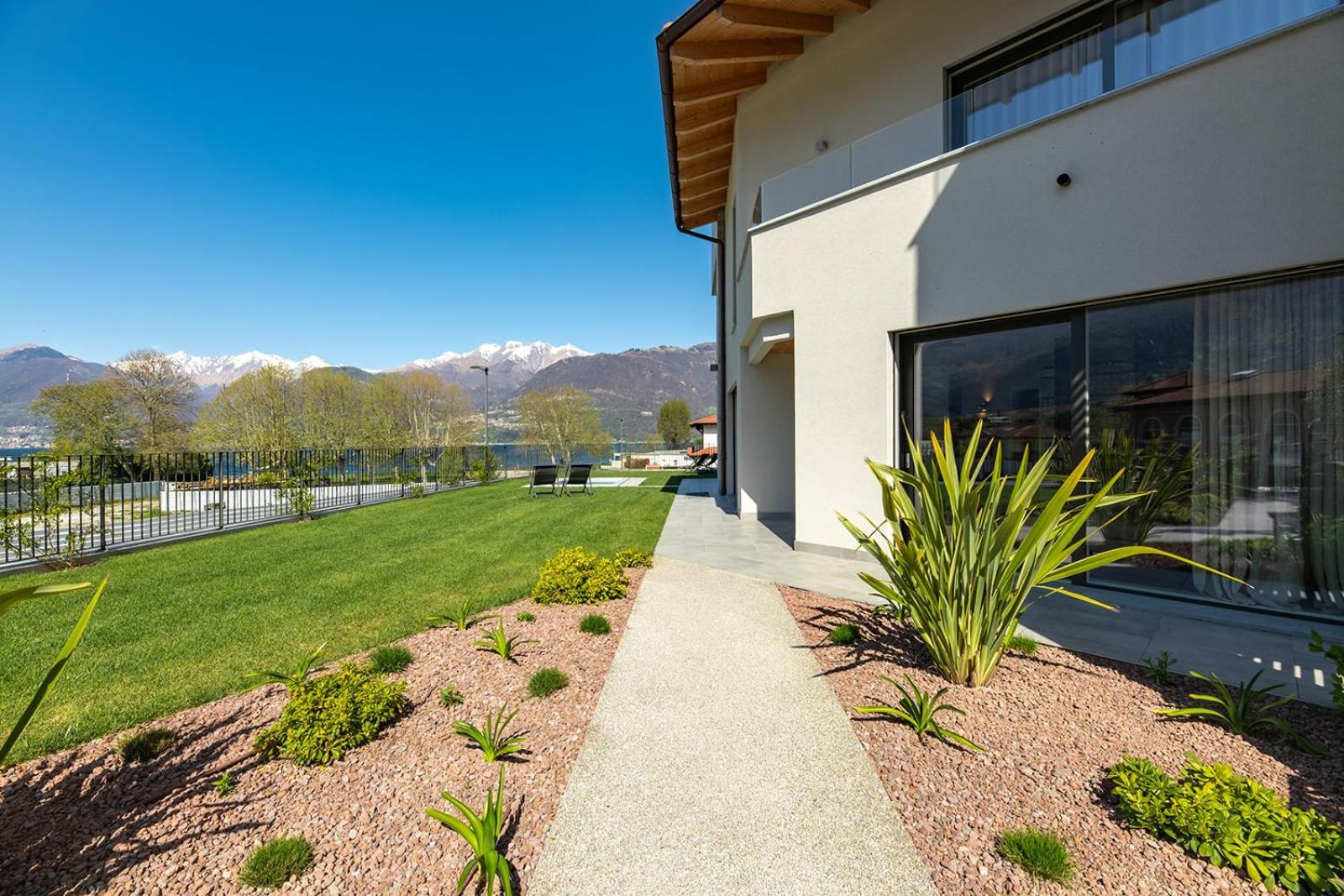 Lago Dorato Luxury Apartments & Villa - Lake Como View Colico Exterior photo