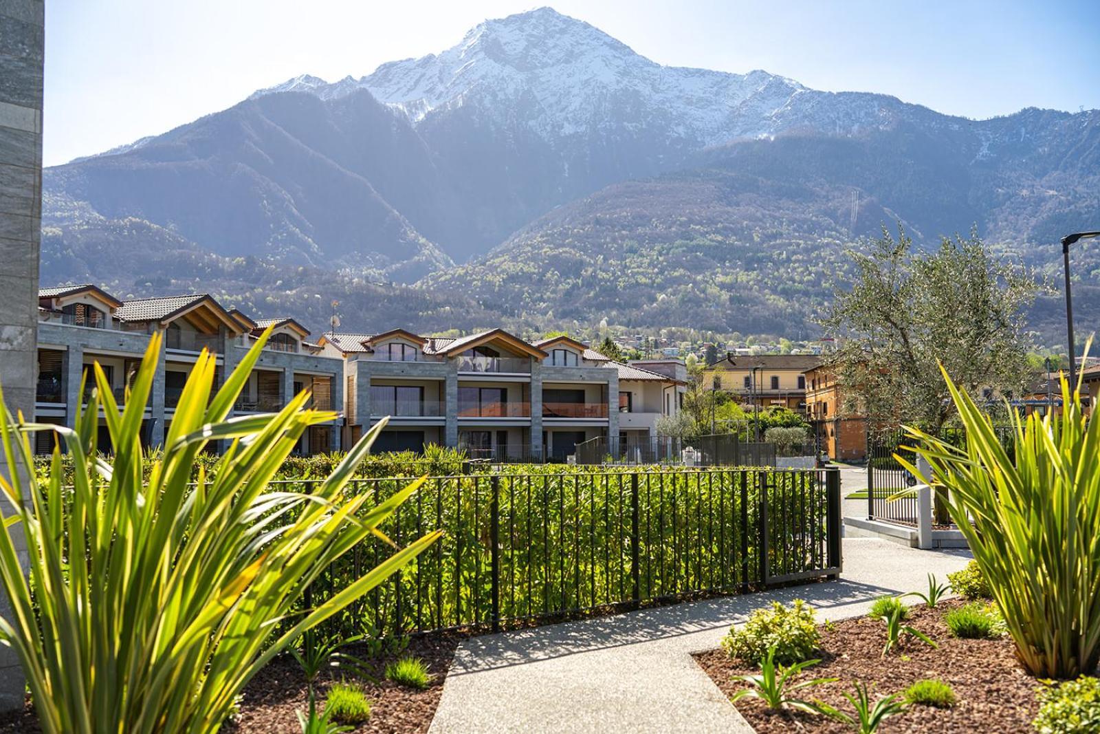 Lago Dorato Luxury Apartments & Villa - Lake Como View Colico Exterior photo